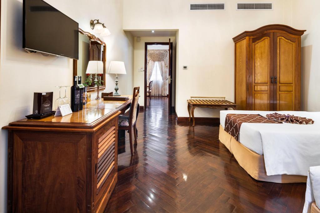Suite Grand Executive Có Giường Cỡ King Nhìn Ra Thành Phố Hoặc Ban Công