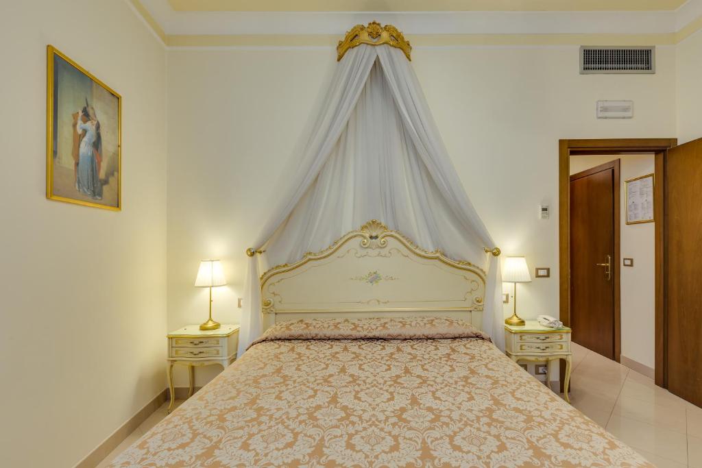 Hotel At Leonard - Resim 17