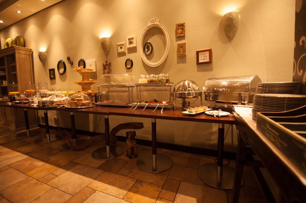 Turm Hotel - Resim 18