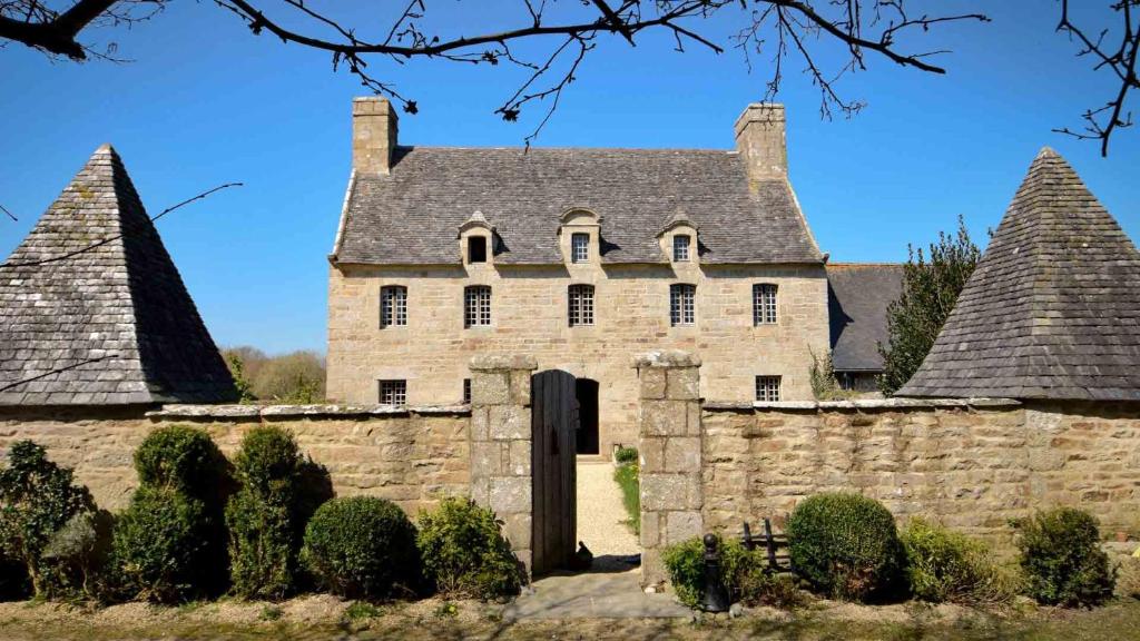 Fotografie z fotogalerie ubytování Manoir de l'Isle v destinaci Ploumilliau