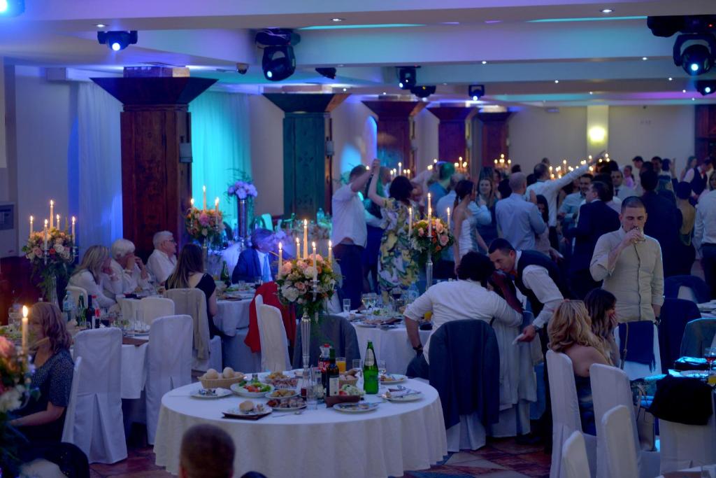 Majutusasutuse Hotel Centar Balasevic külastajad