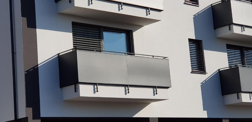 Balkón nebo terasa v ubytování Panorama Apartmens Trenčín