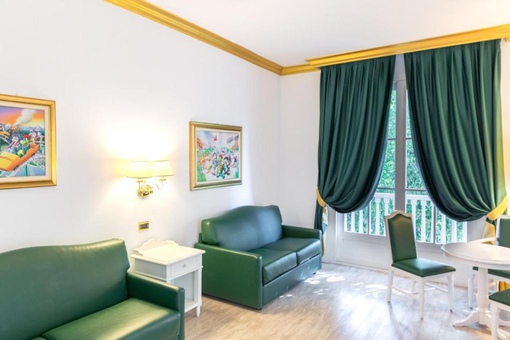 Posezení v ubytování Gardaland Hotel