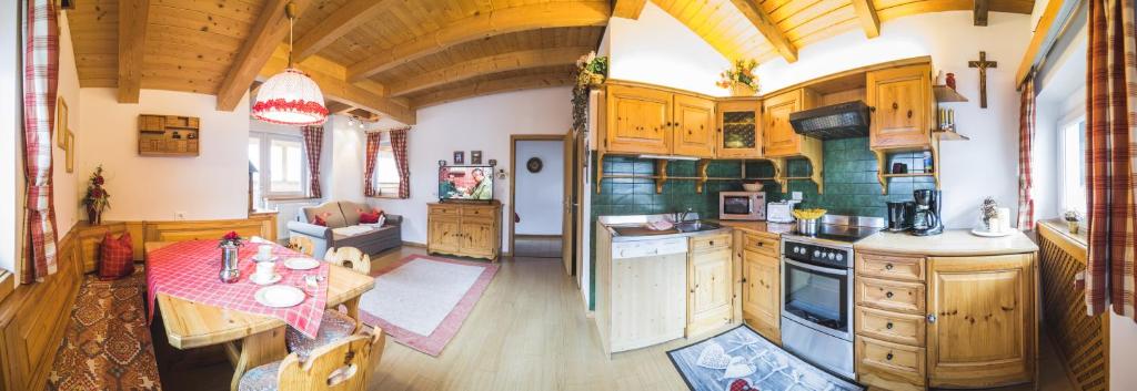 Kuchyňa alebo kuchynka v ubytovaní Residence Sisi