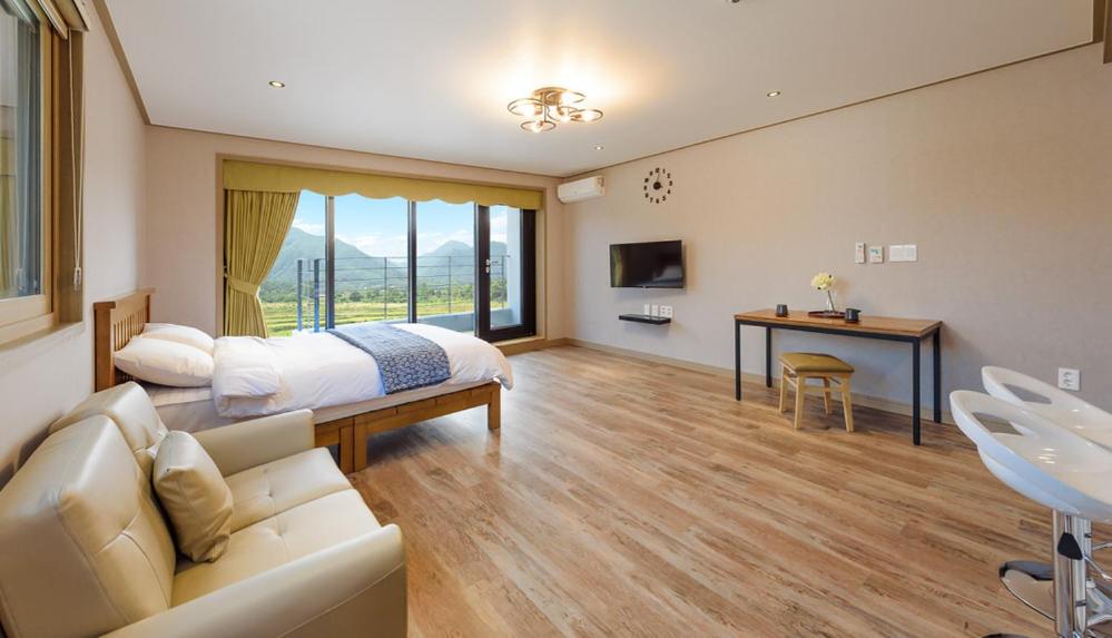 Gyeongpoen Pension - 