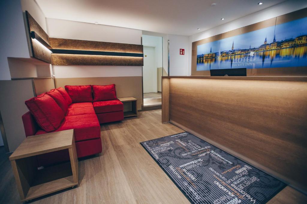 Hotel Luckys Inn - Resim 43