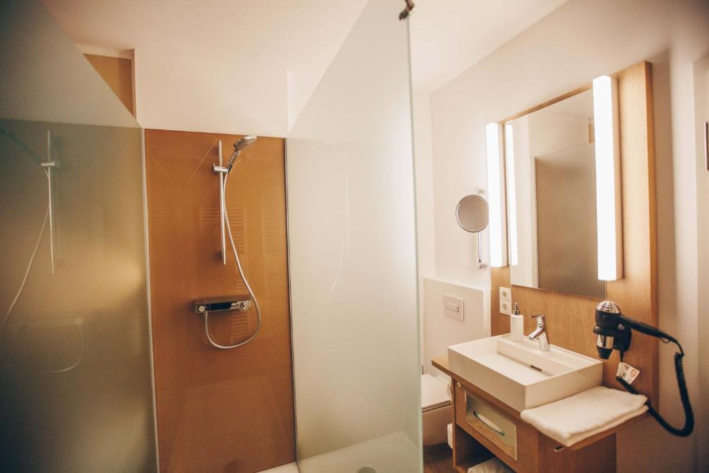 Hotel Luckys Inn - Resim 28