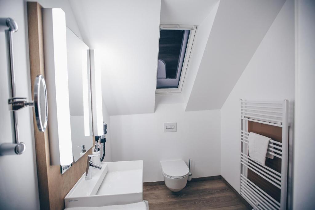 Hotel Luckys Inn - Resim 12