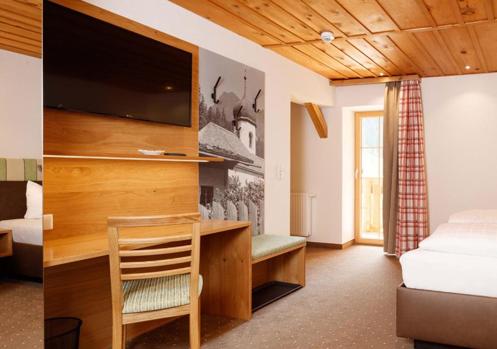 Postel nebo postele na pokoji v ubytování Landgasthof Adler