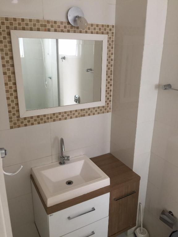  APARTAMENTO CENTRO PRÓX SHOP ATLÂNTICO 7 MINUTOS DA PRAIA
