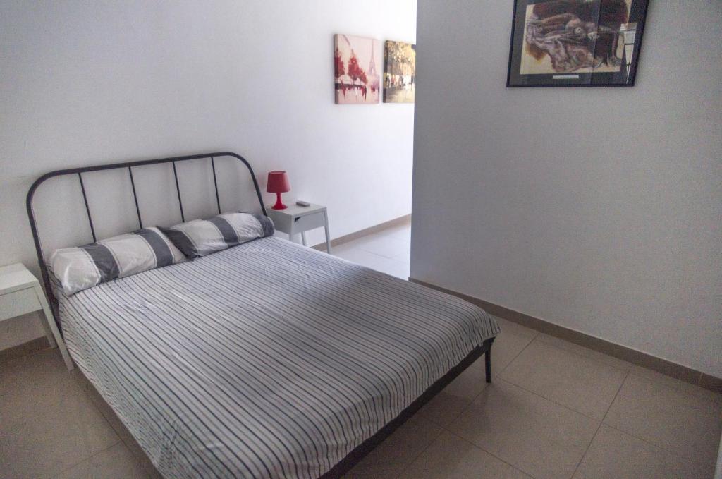 Simons Apartments minutes away from Balluta Bay and St Julians - 14