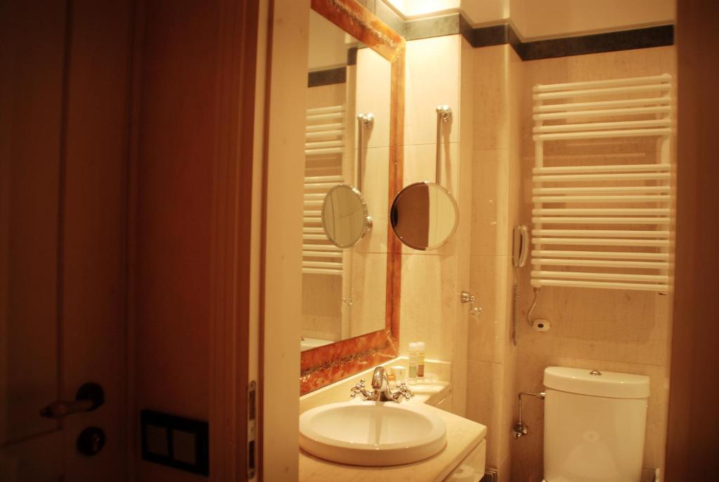 Siora Vittoria Boutique Hotel - 8