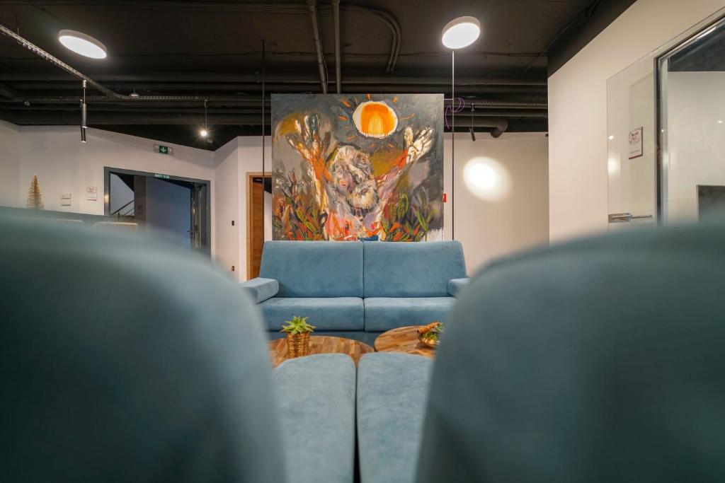 Posezení v ubytování CHORS like a hotel - Capsule & NFT Boutique Hostel Bratislava - City Center