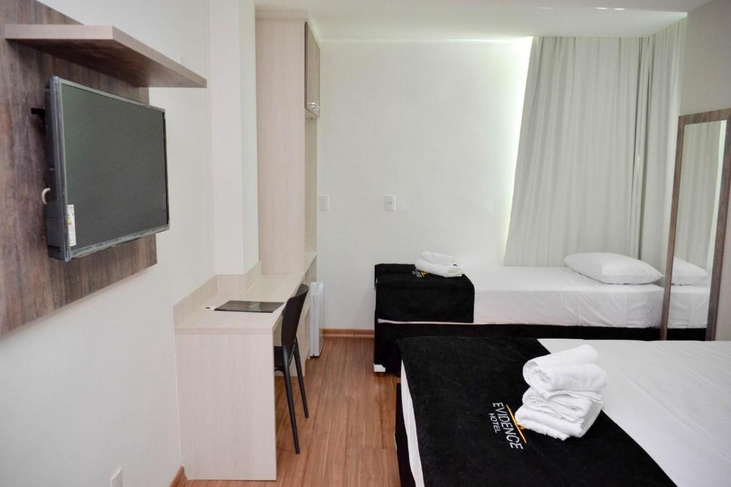  Evidence Hotel