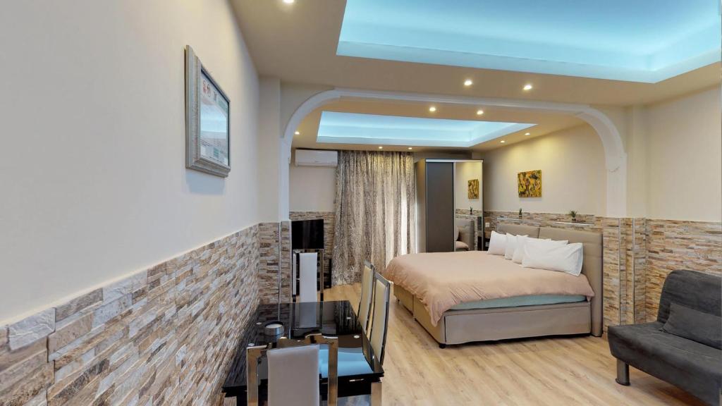 Luxury Living Apartments and Spa - 