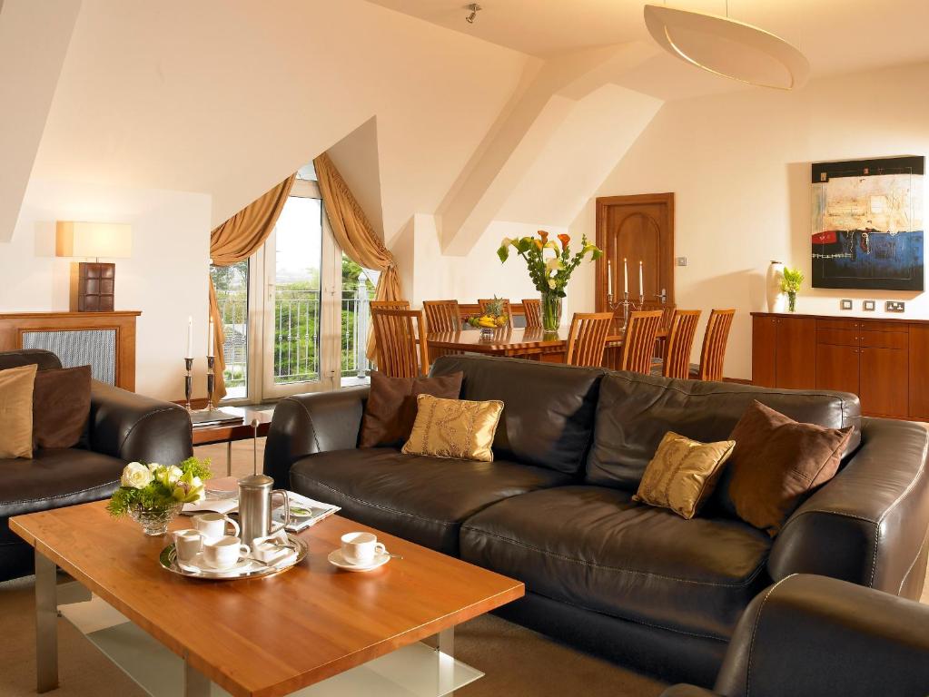 Posezení v ubytování Garryvoe Hotel