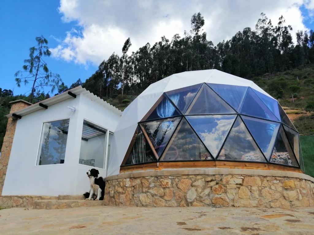 Budova, kde se the luxury tent nachází