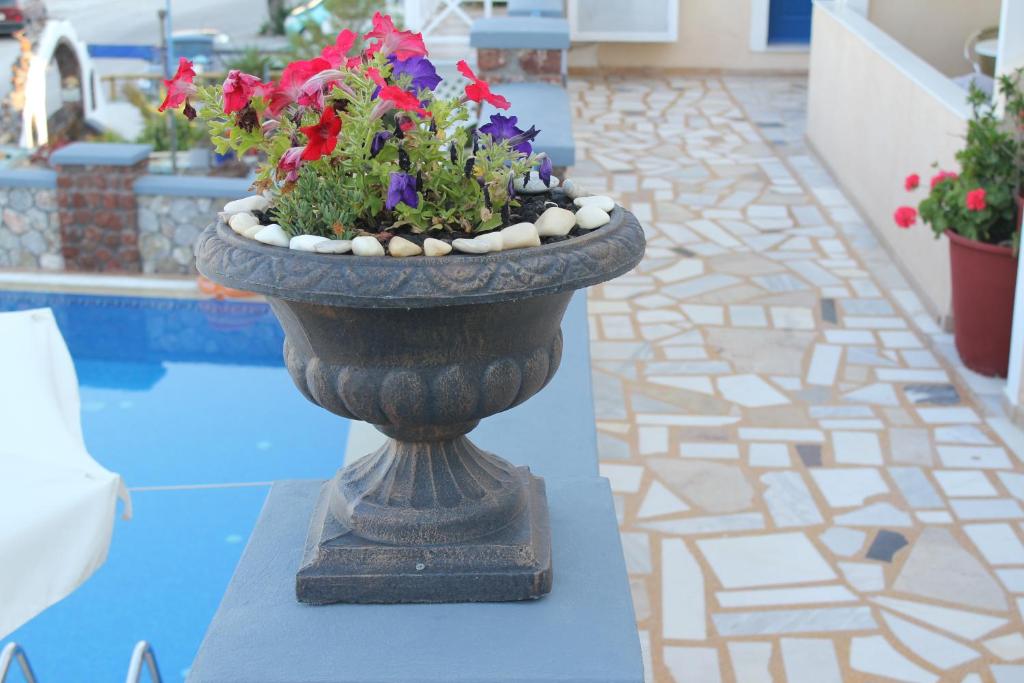 Foto Firas asuva majutusasutuse Hotel Thira galeriist