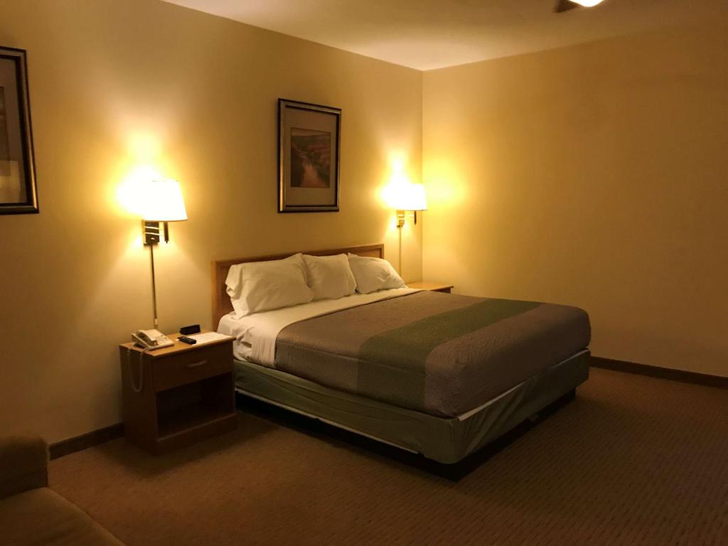 Motel 6-Bloomsburg, PA - 豪华大号床间 - 带两张大号床 - 禁烟
