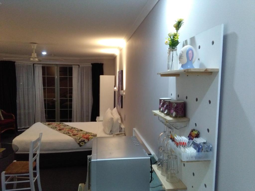 Colonial Lodge Motel - Resim 26