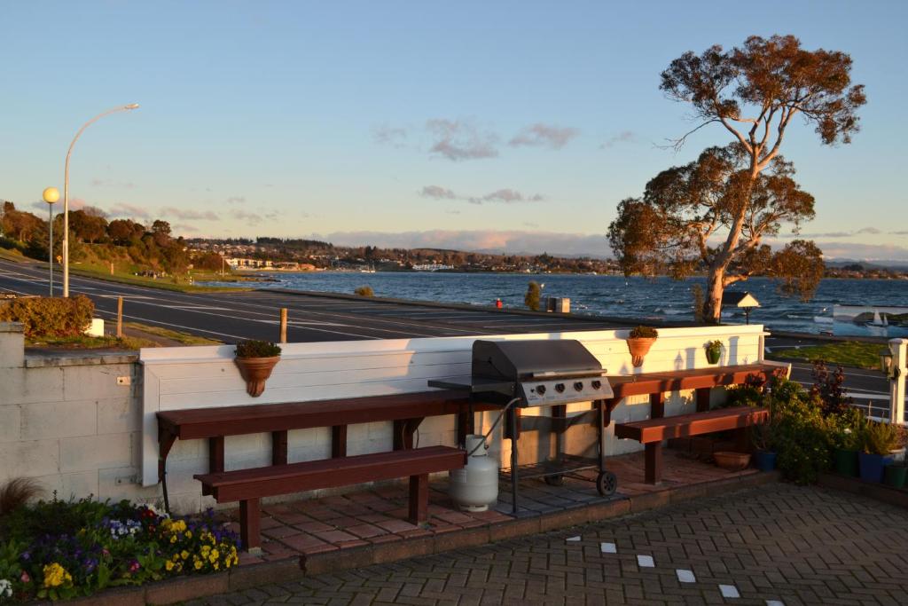 Colonial Lodge Motel - Resim 11