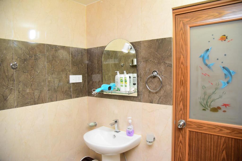 White Villa Airport Transit Hotel - 5