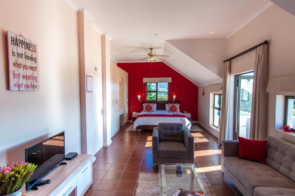 Wind-Rose Guest House - Deluxe Room With Mountain View And Ocean View
