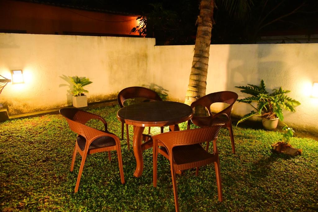 White Villa Airport Transit Hotel - 17