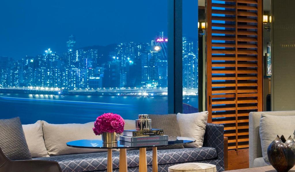 Posezení v ubytování Rosewood Hong Kong