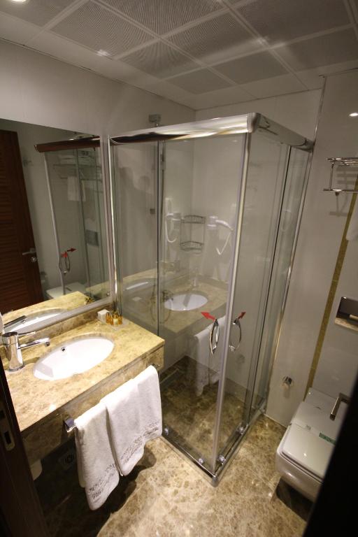 Koupelna v ubytování Grand Washington Hotel