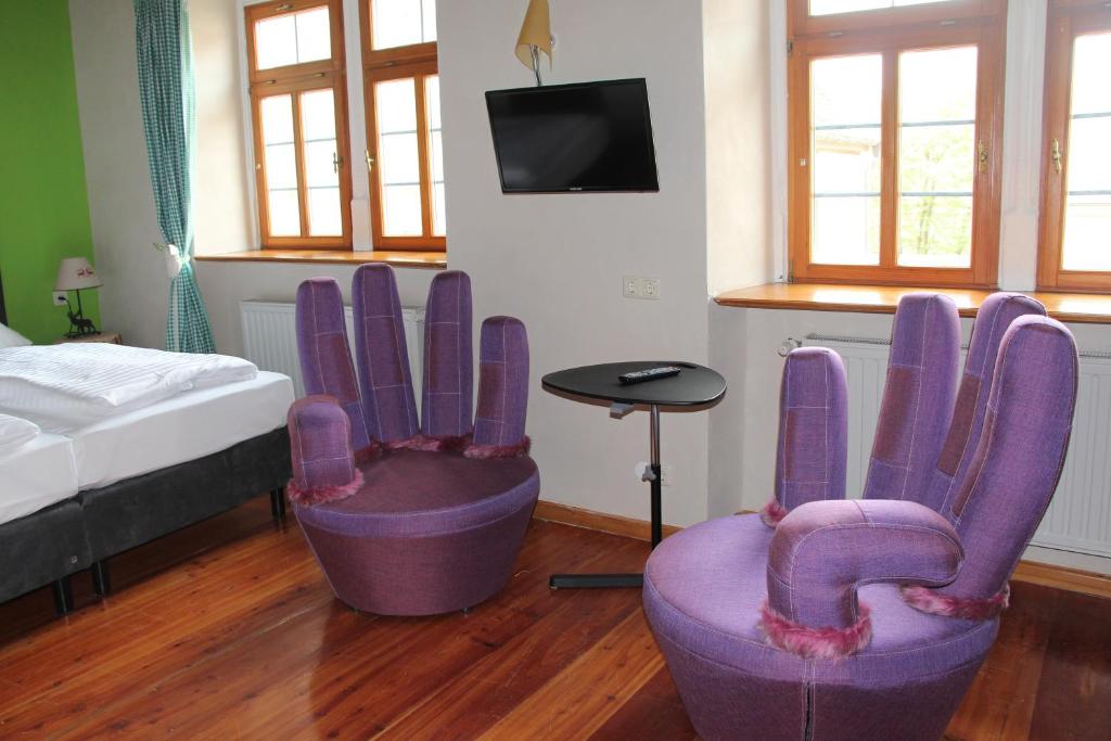 TV a/nebo společenská místnost v ubytování Hotel Turmdieb