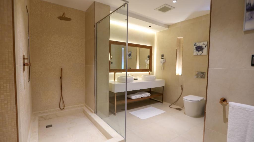 Koupelna v ubytování V Boutique Hotel