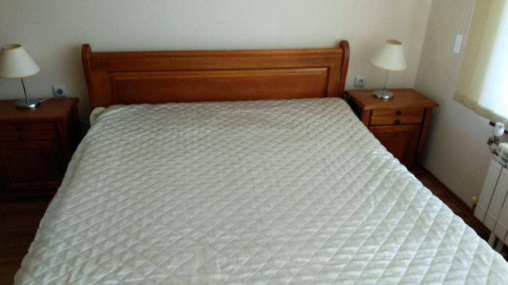 Postel nebo postele na pokoji v ubytování Ski Apartment D50 Cedar Lodge 4