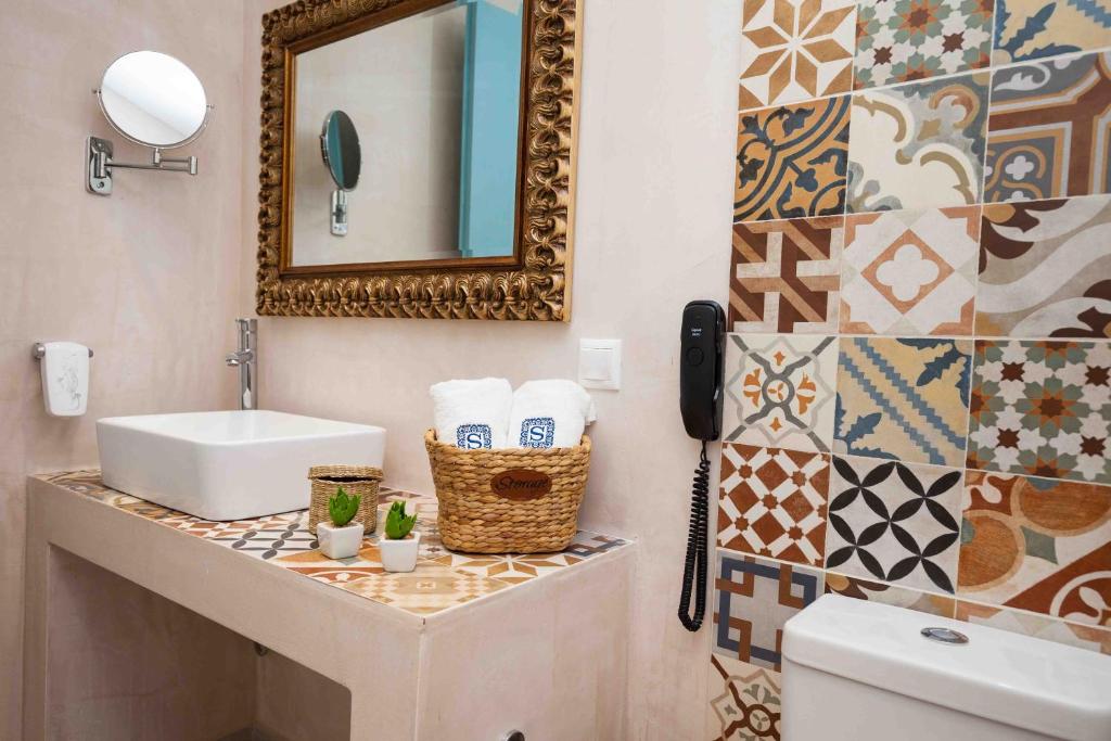 Serenity Spritz Boutique Hotel - Adults Only - 10