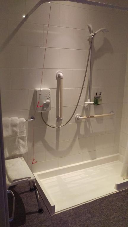 The Crown Hotel - Resim 17