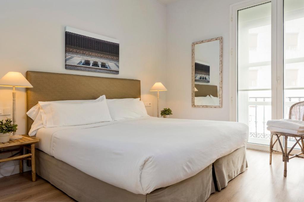 Suites Sevilla Plaza, Seville – Updated 2023 Prices