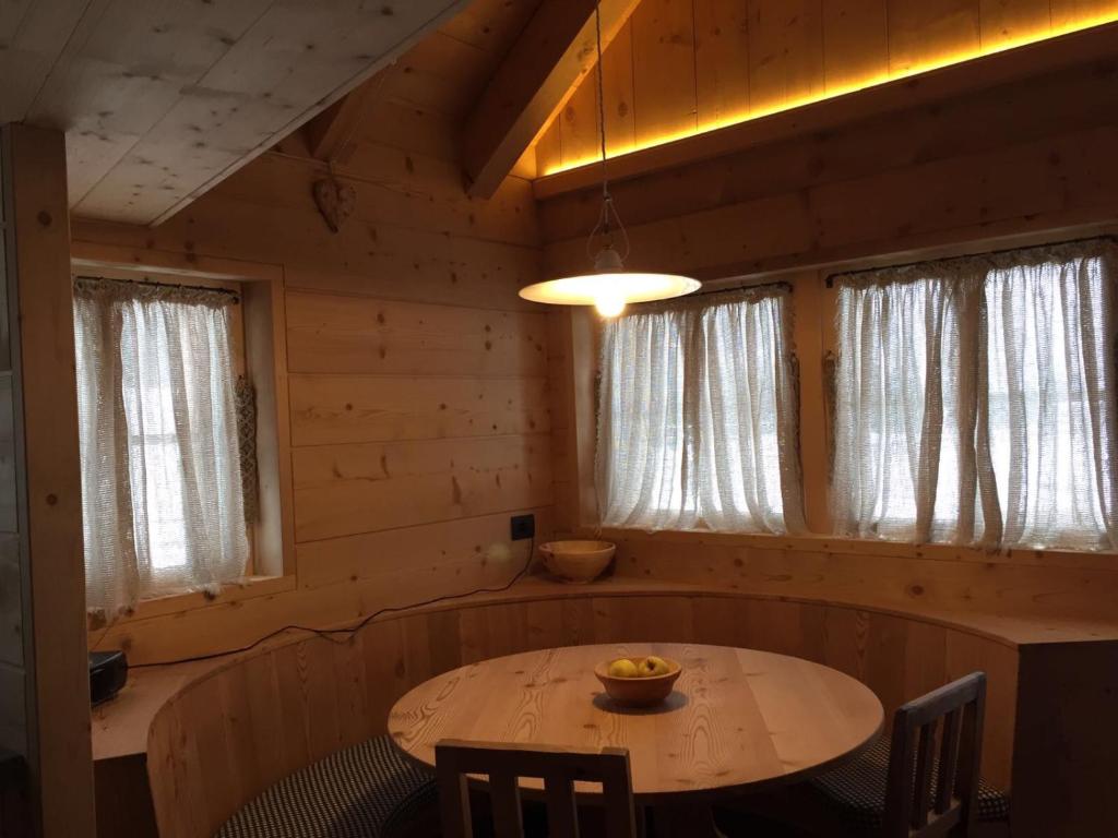 Χώρος καθιστικού στο Alpine Chalet