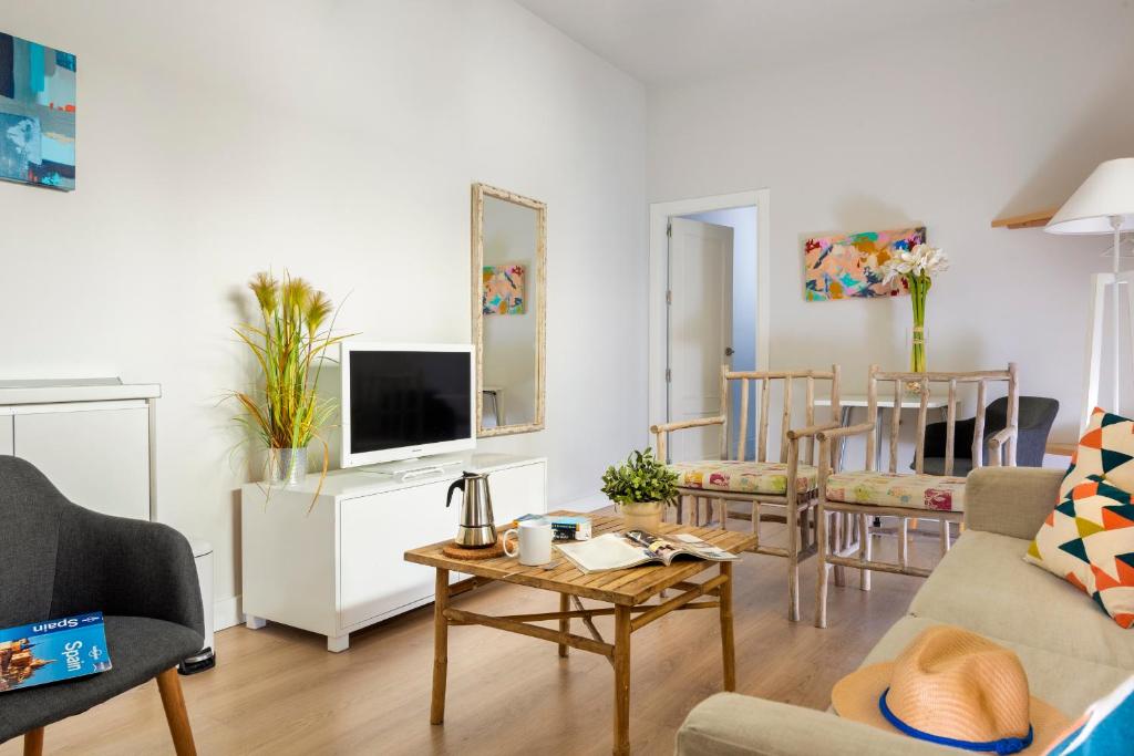 Suites Sevilla Plaza - 19