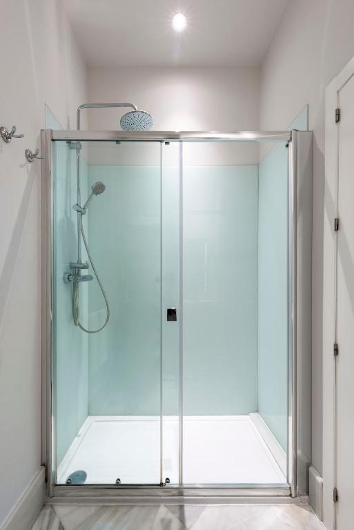 Suites Sevilla Plaza - 8