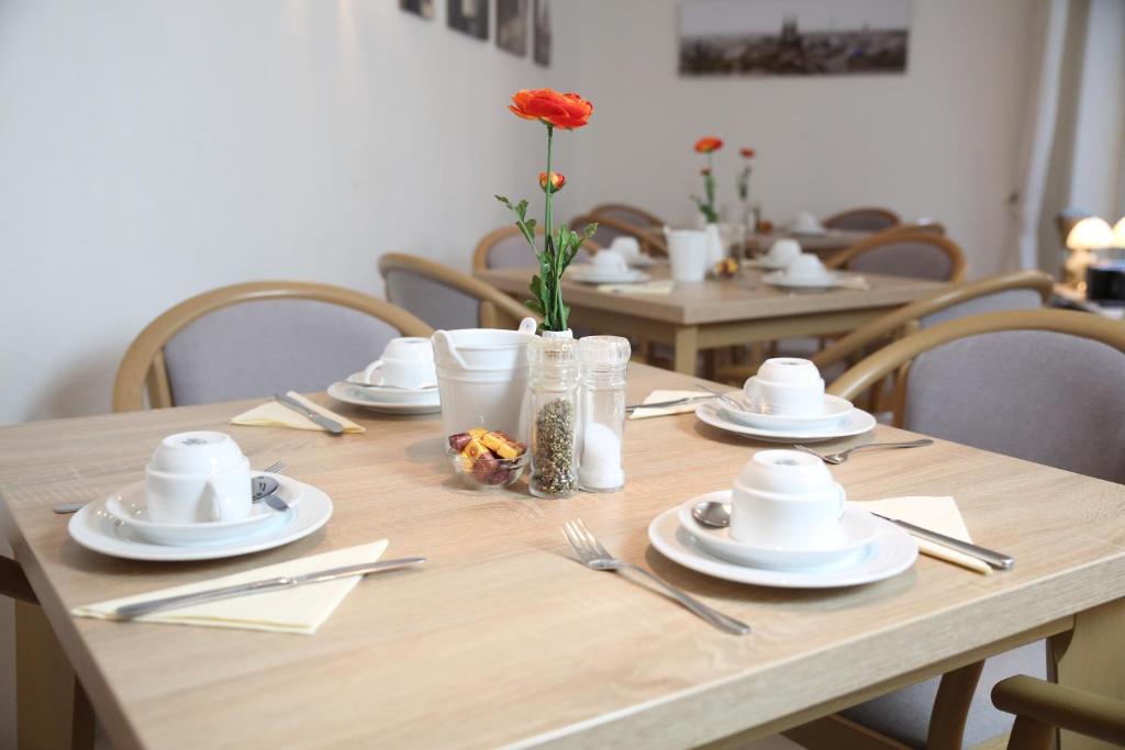 Hotel Pilar Garni - Resim 32