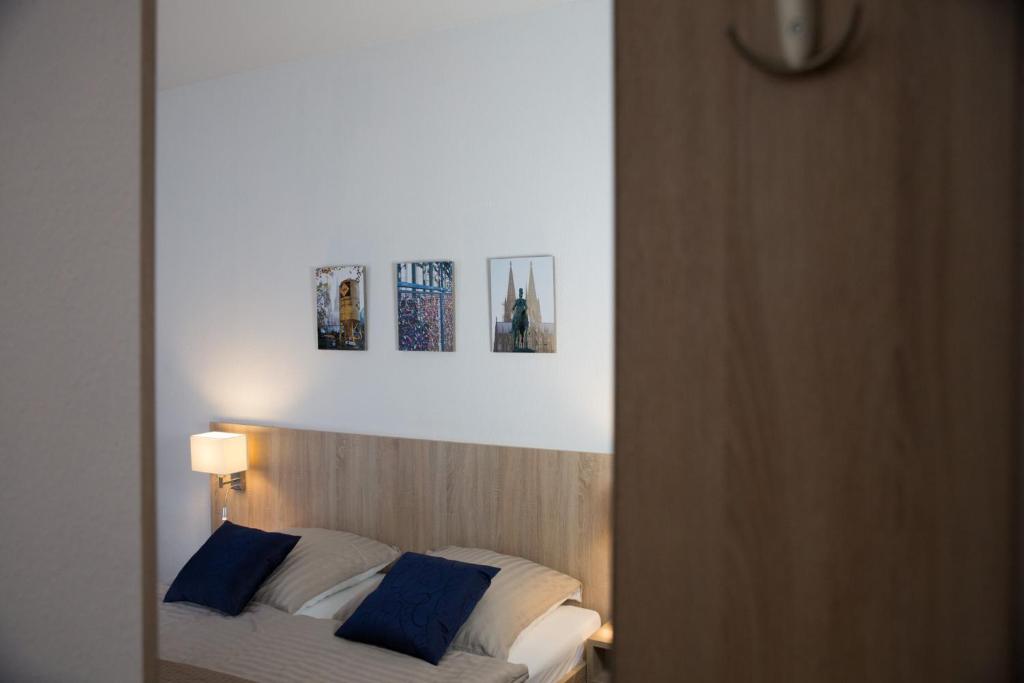 Hotel Pilar Garni - Resim 20