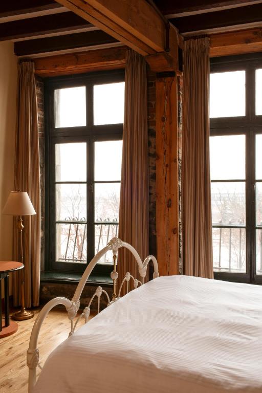 Auberge du Vieux Port by Gray Collection - Resim 35