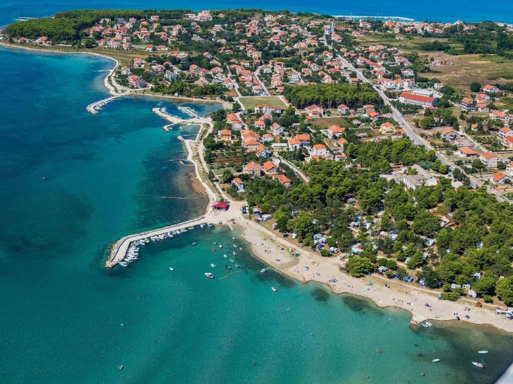 Zdjęcie z galerii obiektu Holiday Home Maja by Interhome w mieście Zarići