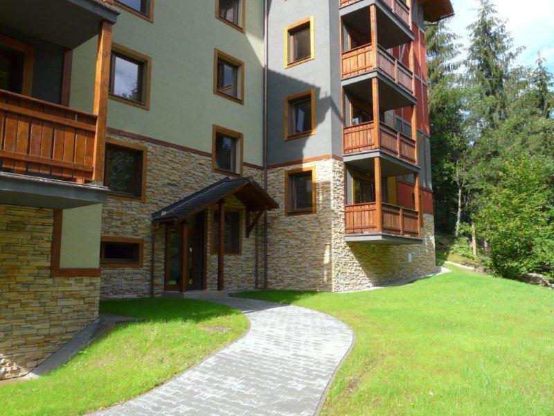 Budova, v ktorej sa apartmán nachádza