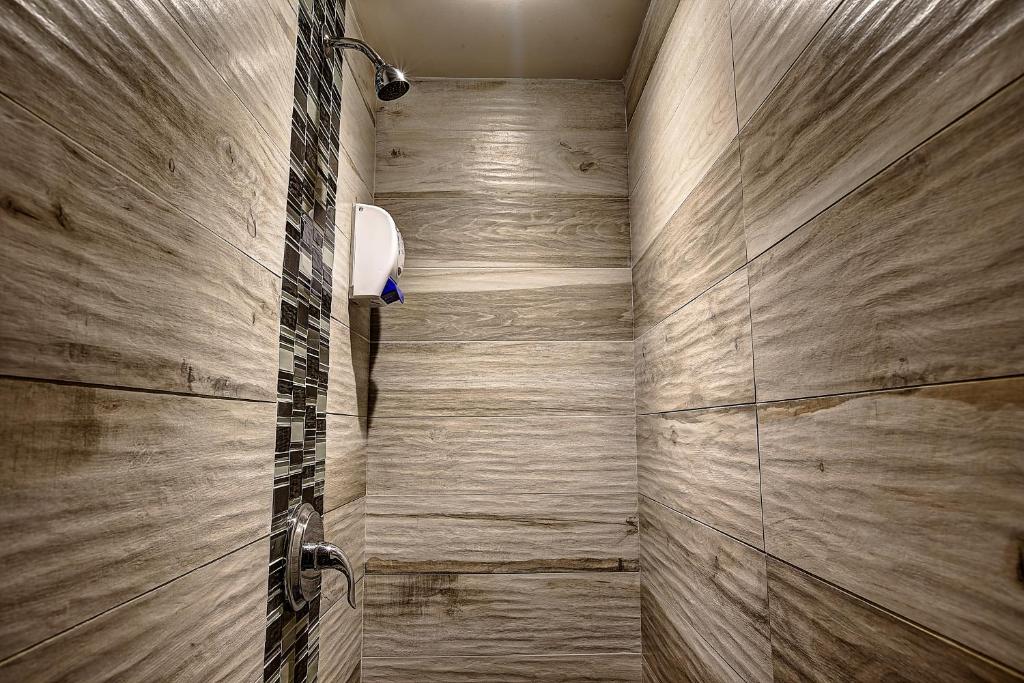 Hotel et Motel Le Chateauguay - Resim 34