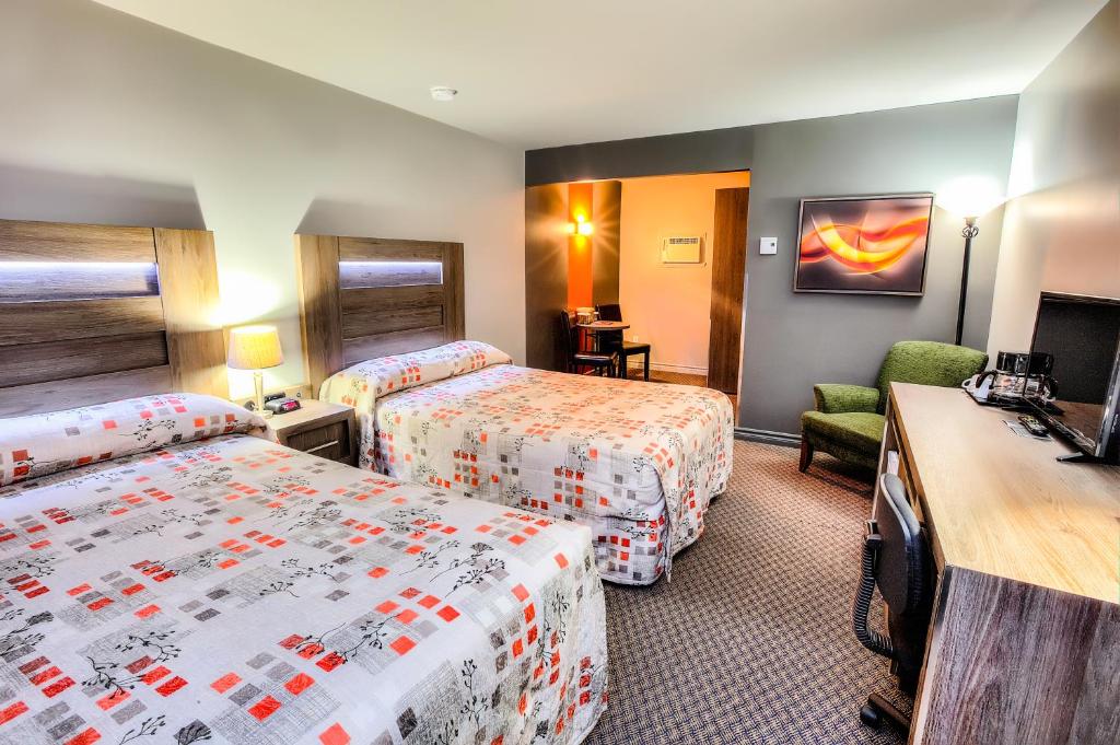 
Standard Double Room with Two Double Beds
