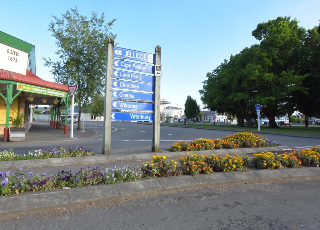 The Vicarage Martinborough - Resim 26