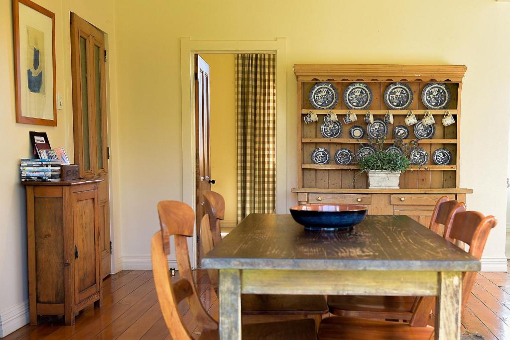 The Vicarage Martinborough - Resim 15