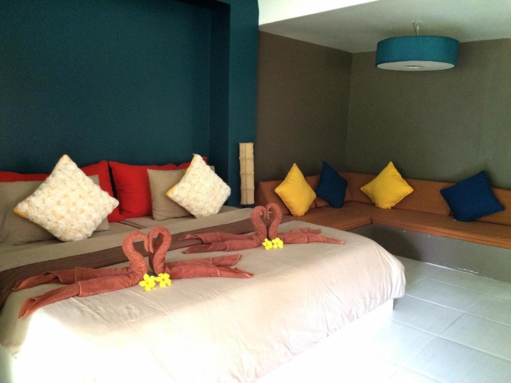 Phayam Cottage Resort - Habitación Cuádruple Con Vista Al Jardín