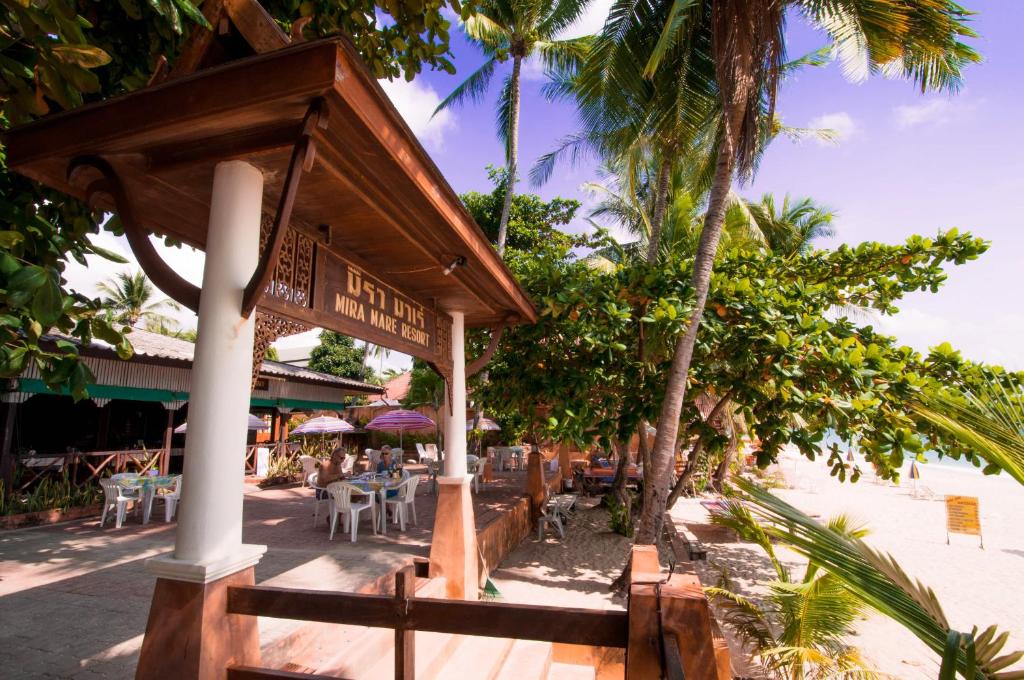 Restaurace v ubytování Mira Mare Resort Koh Samui